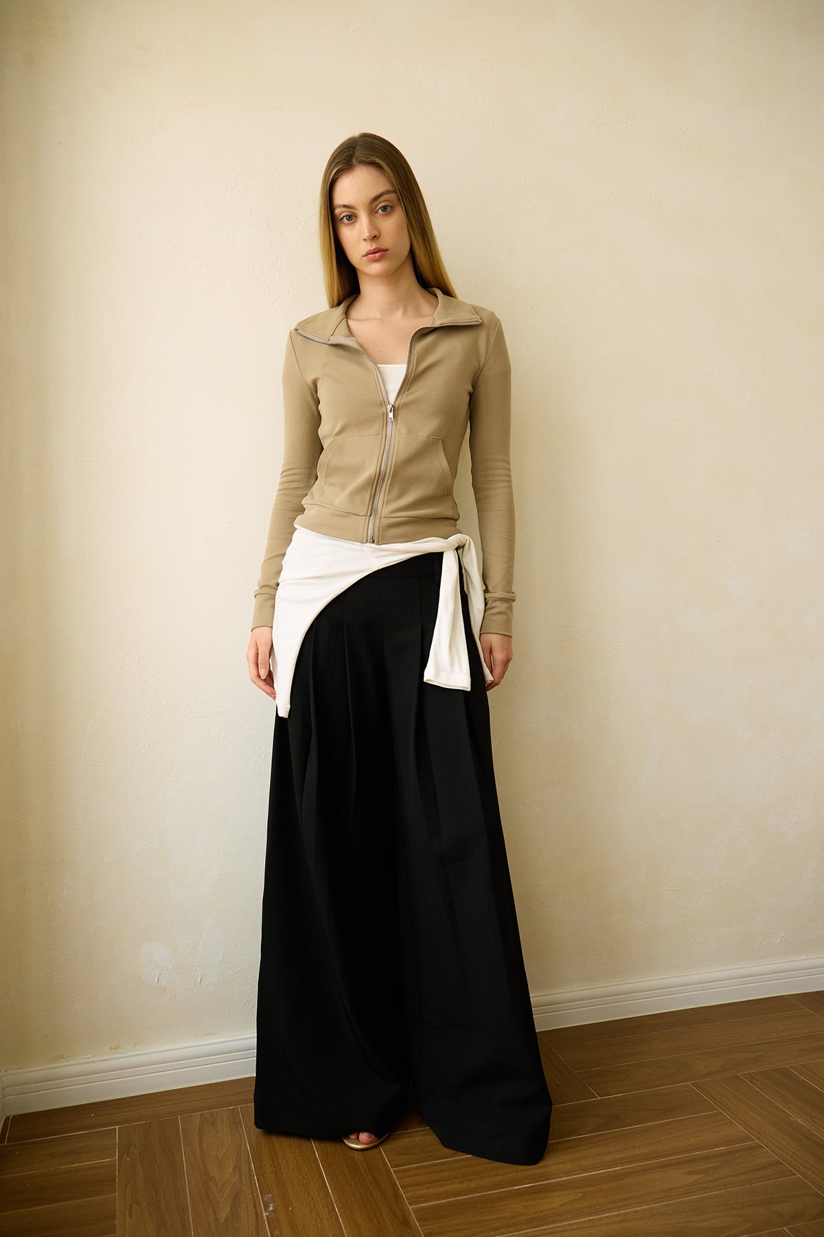 Dandy Black Pleated Wide-Leg Tailored Trousers