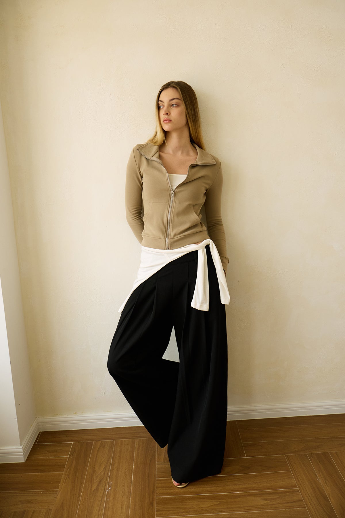 Dandy Black Pleated Wide-Leg Tailored Trousers