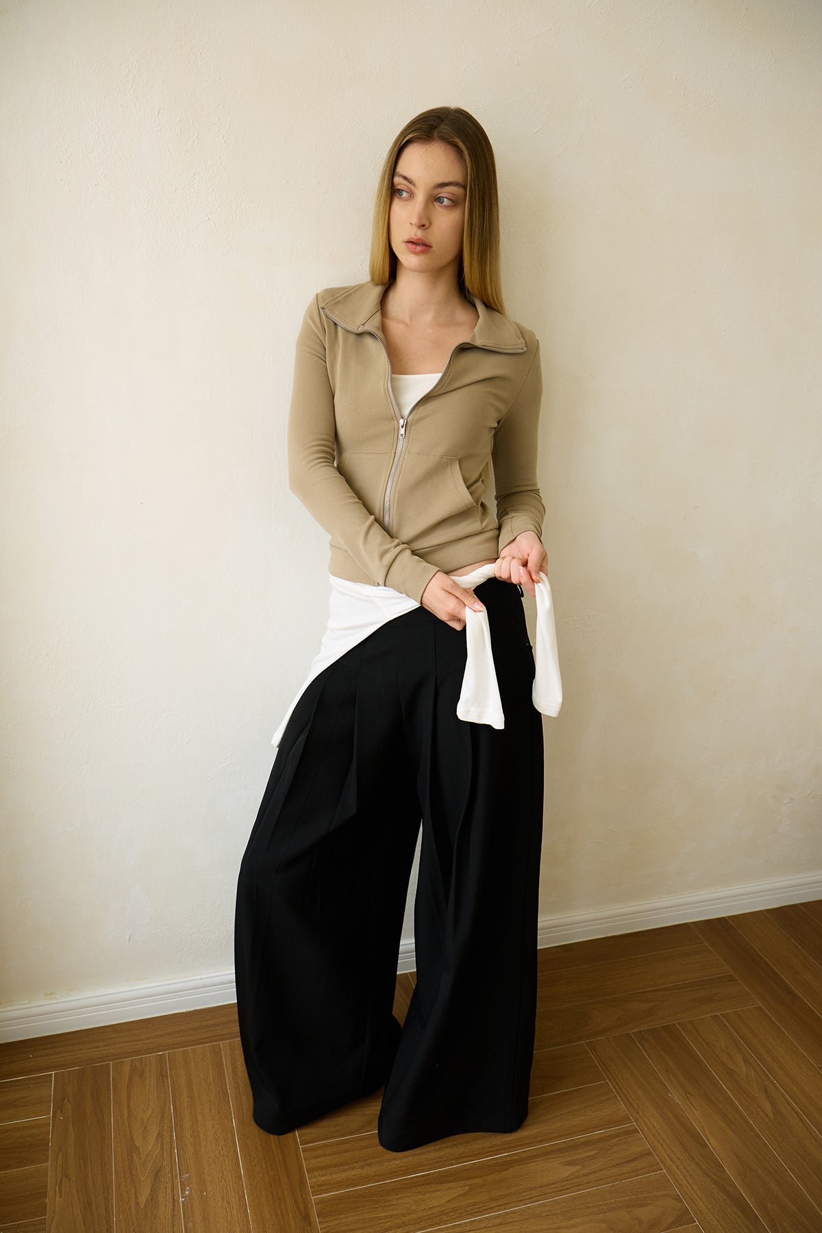 Dandy Black Pleated Wide-Leg Tailored Trousers