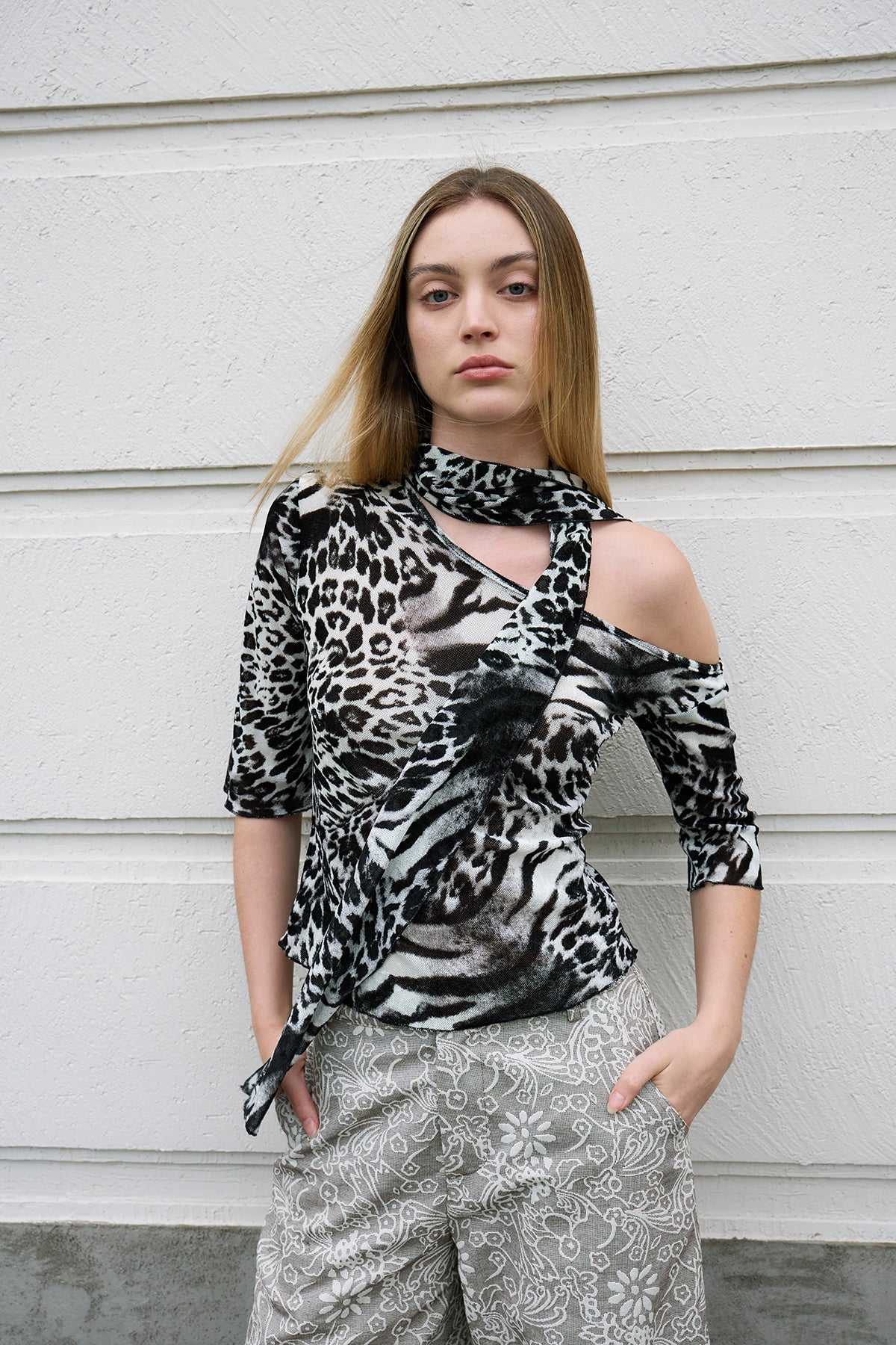 Wild Urban Off-Shoulder Ribbon Top