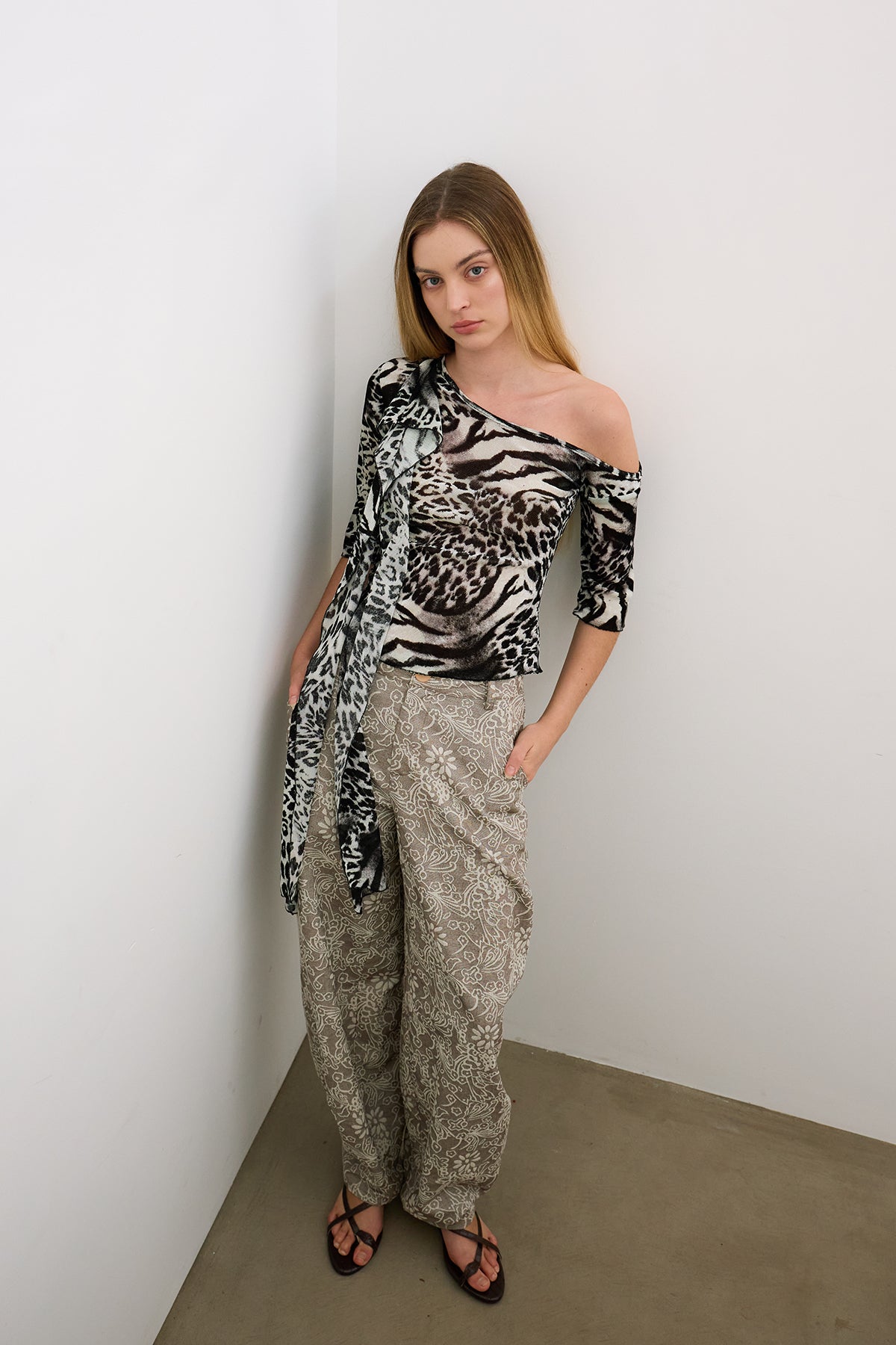 Floral-Texture Cocoon Pants