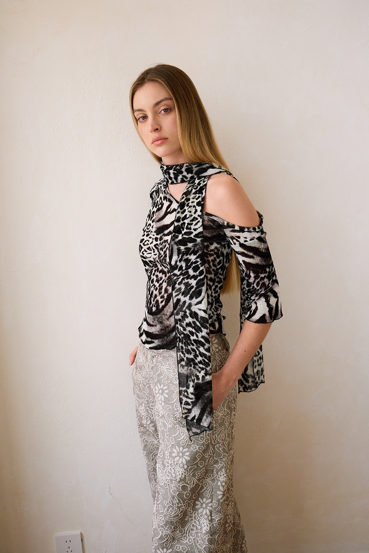 Floral-Texture Cocoon Pants
