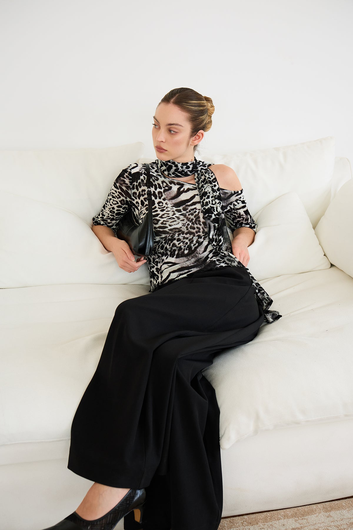 Dandy Black Pleated Wide-Leg Tailored Trousers