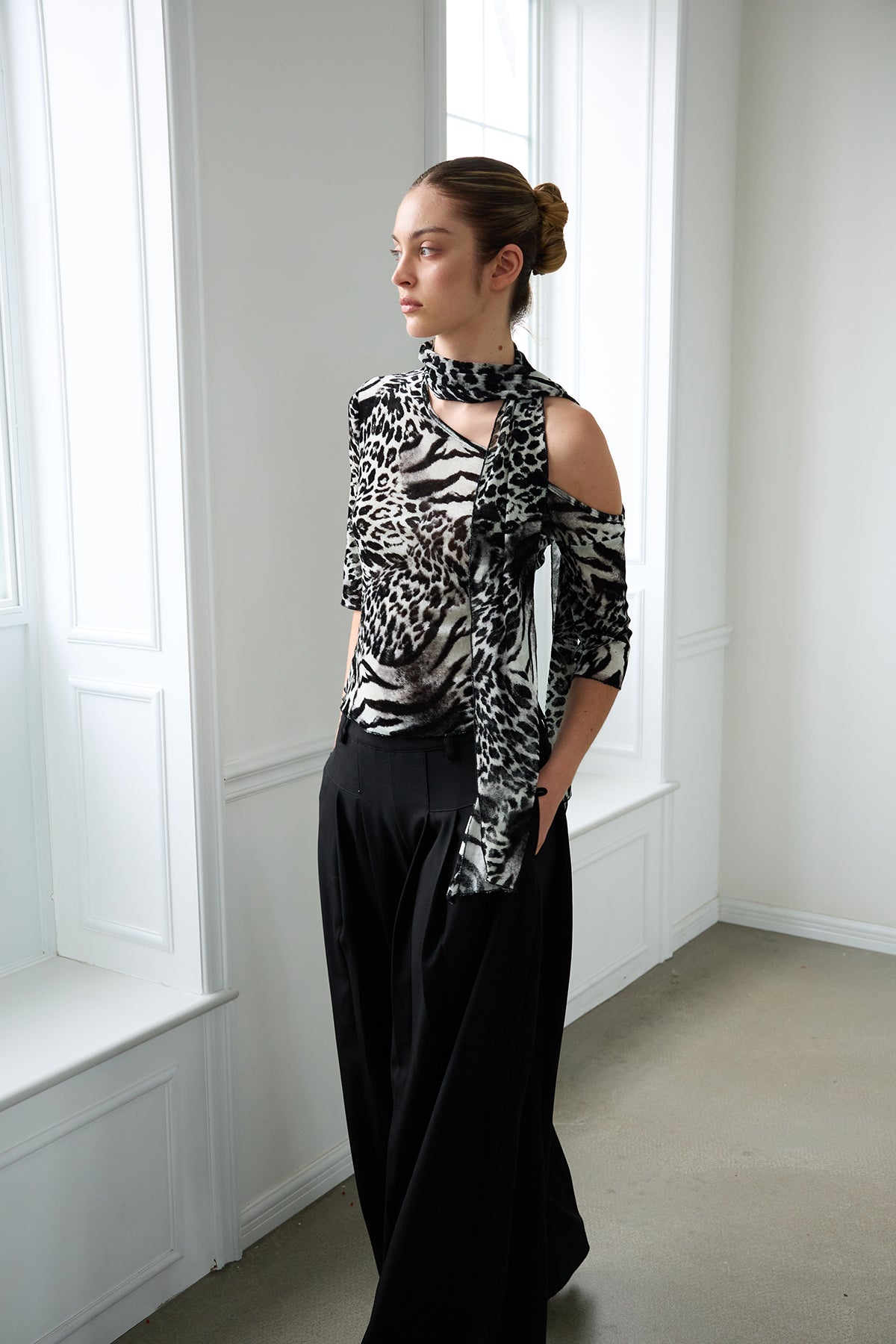 Dandy Black Pleated Wide-Leg Tailored Trousers