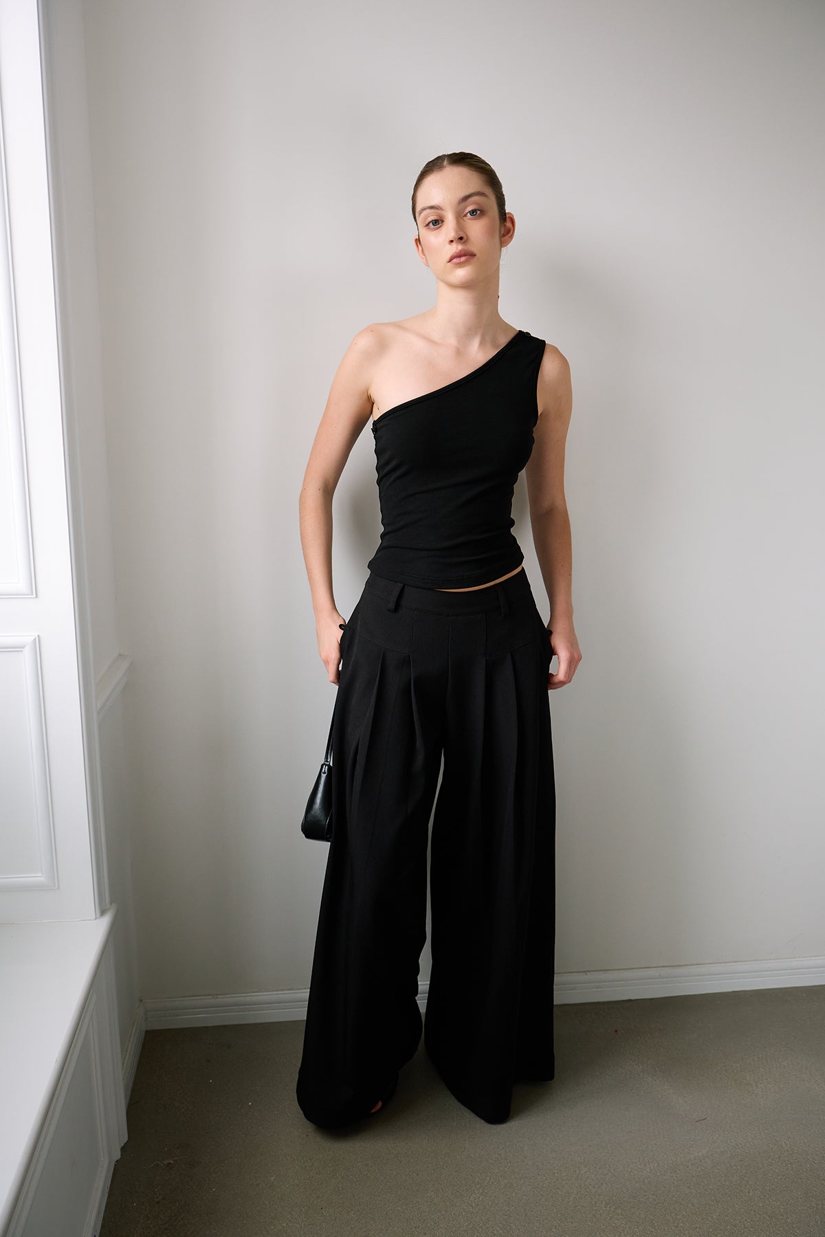 Dandy Black Pleated Wide-Leg Tailored Trousers