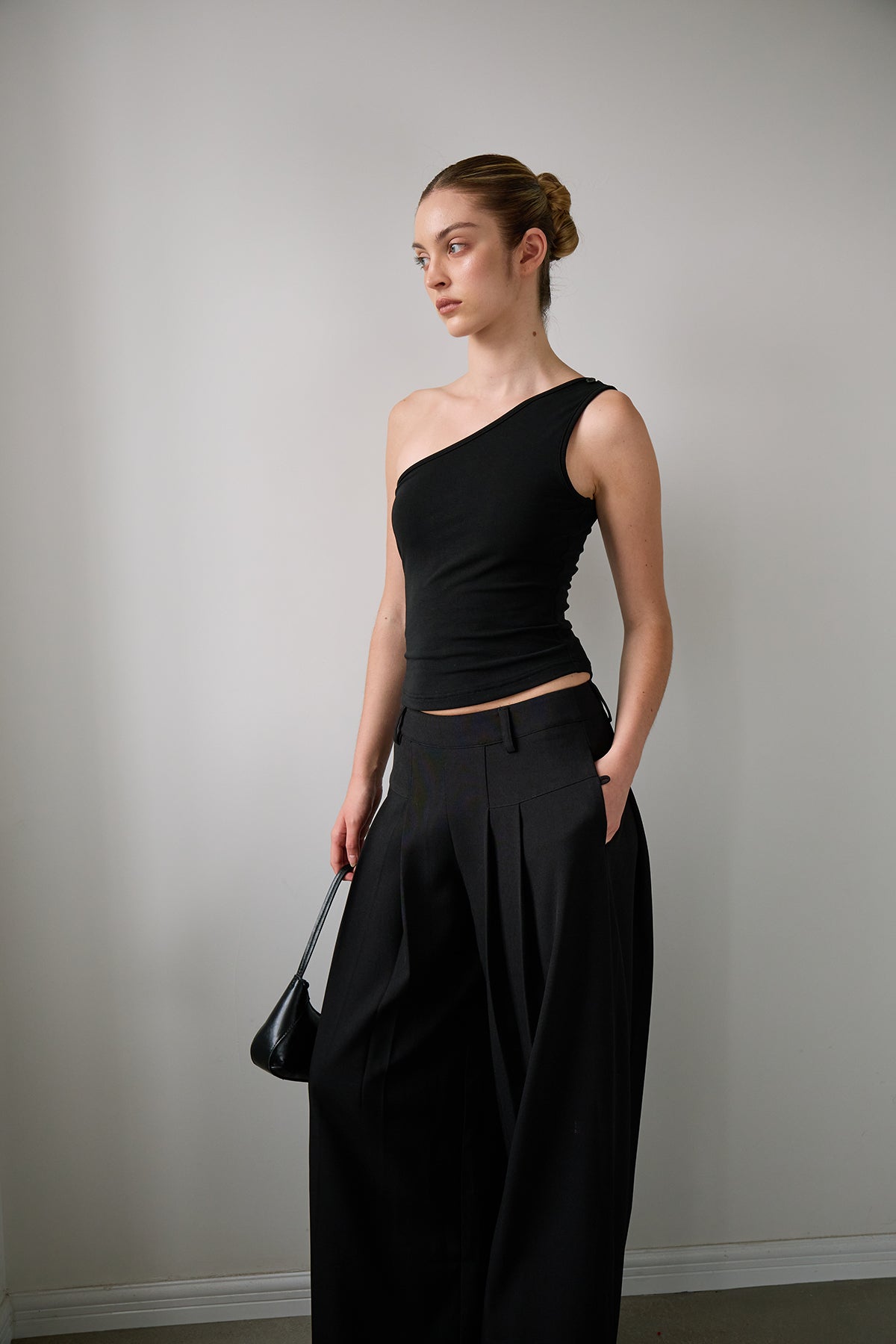 Dandy Black Pleated Wide-Leg Tailored Trousers