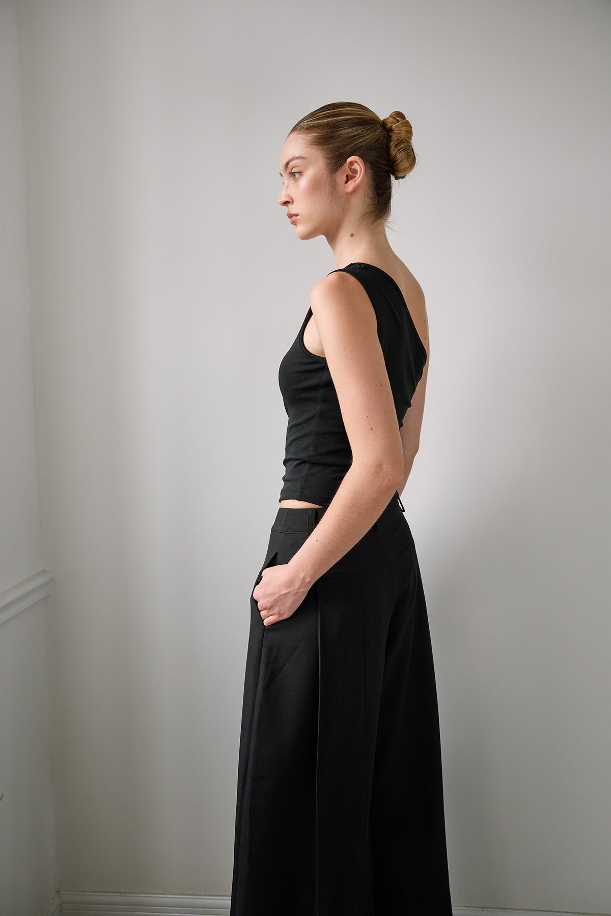 Dandy Black Pleated Wide-Leg Tailored Trousers