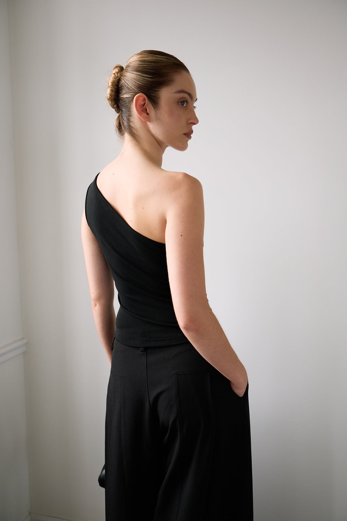 Dandy Black Pleated Wide-Leg Tailored Trousers