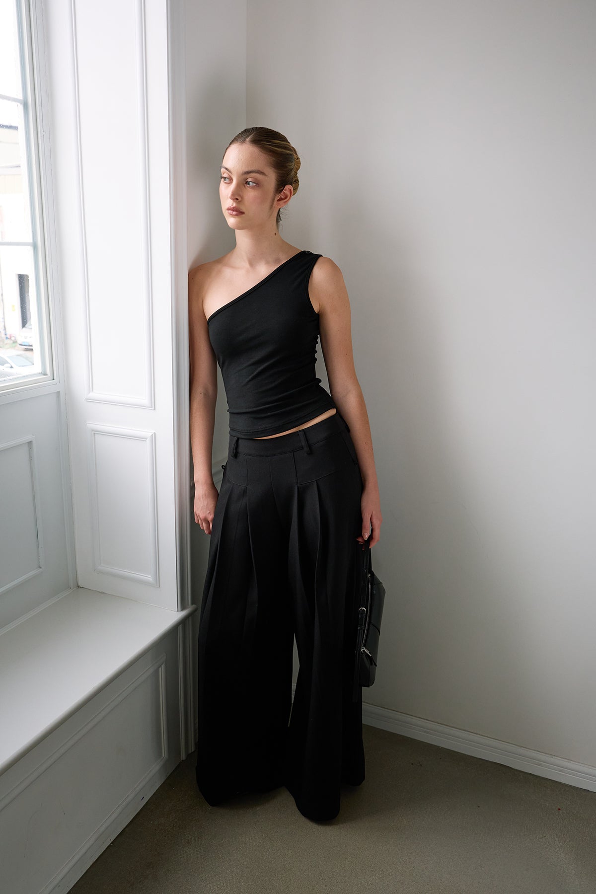 Dandy Black Pleated Wide-Leg Tailored Trousers