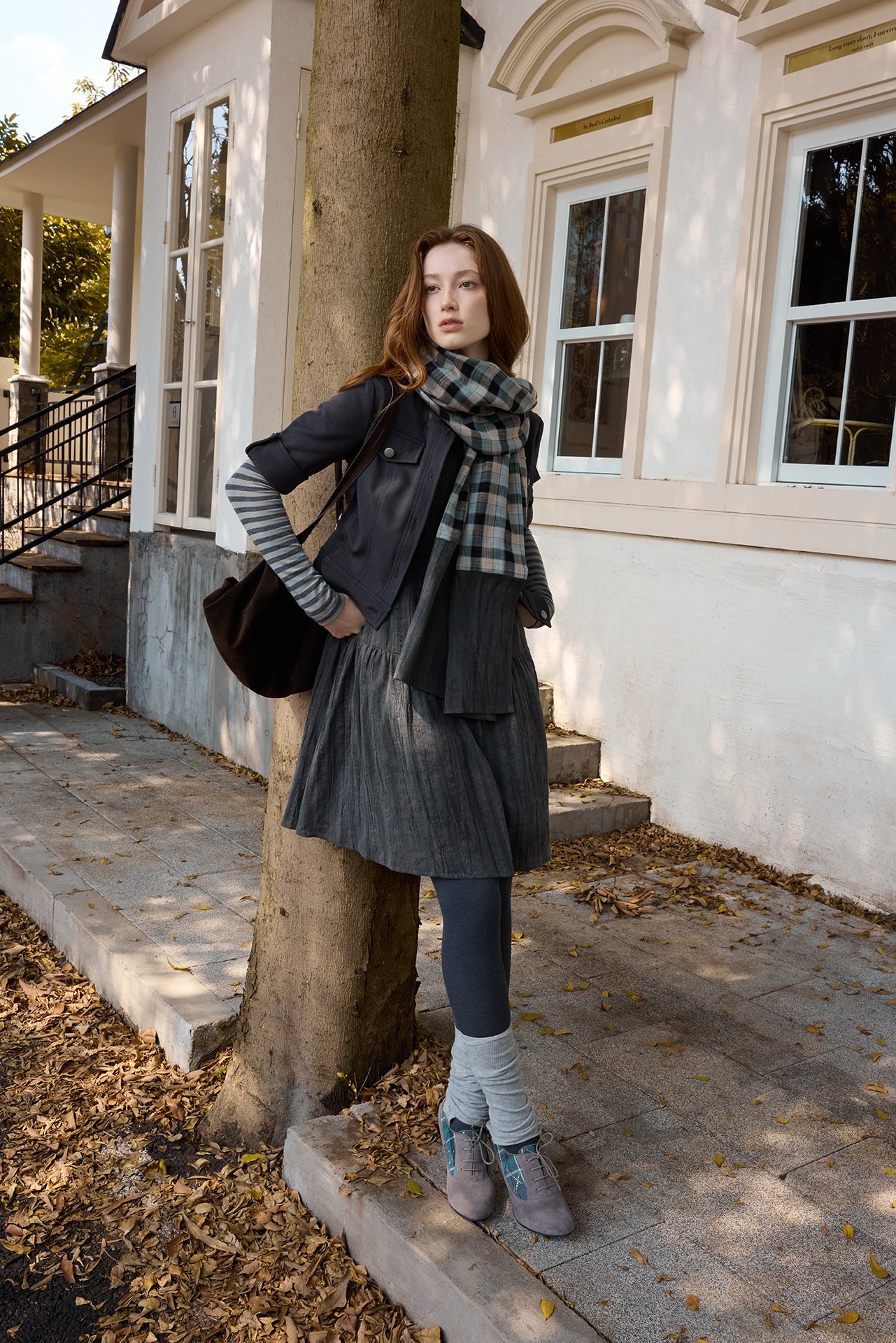 Short-Sleeve Cropped Black Jacket